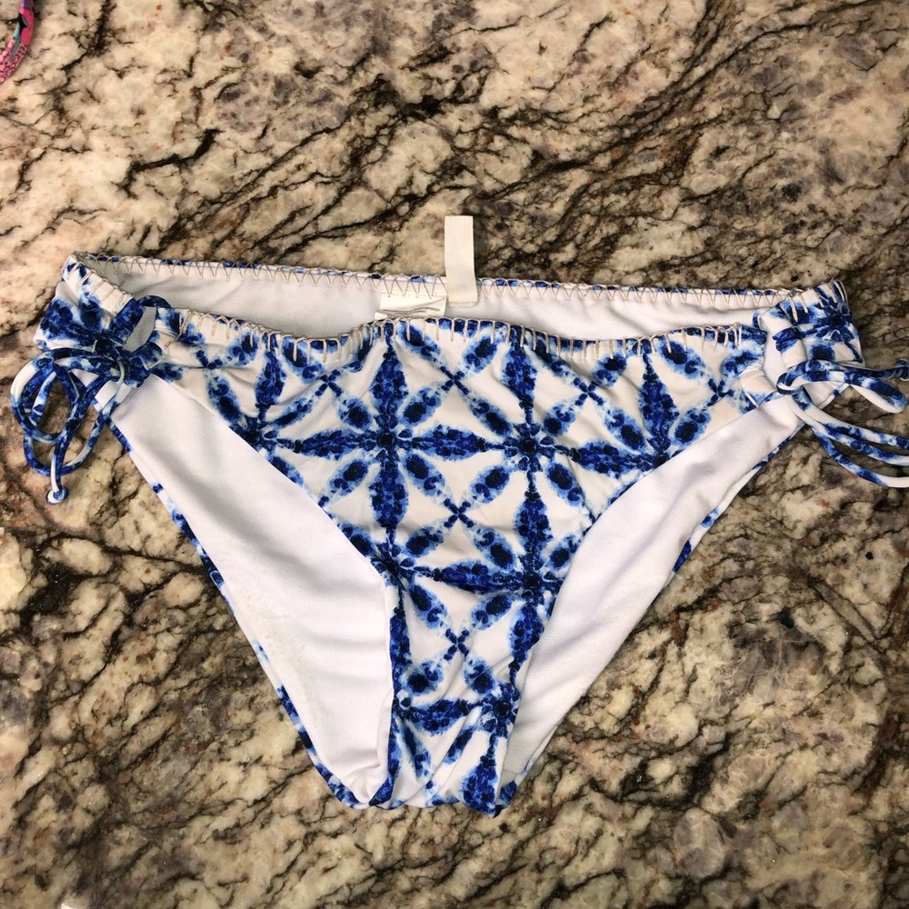 Tie dye swim bottom